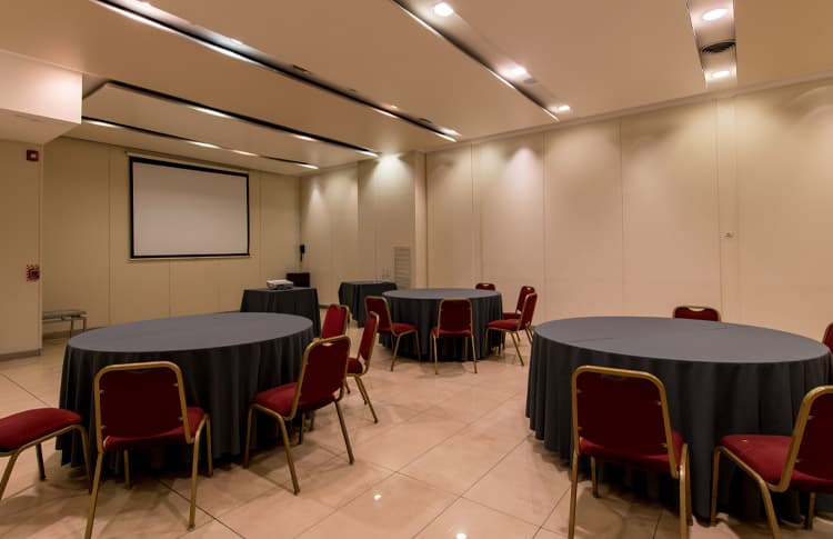 Salón Americas